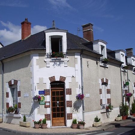 Les Glycines Bed and Breakfast Plaimpied-Givaudins Buitenkant foto